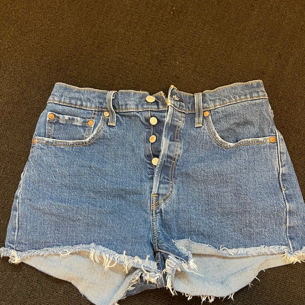 Levi Jean Shorts